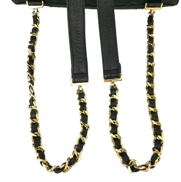 CHANEL Quilted Matelasse CC Logo Caviar Skin Chain Backpack Black - Picture 5 of 11